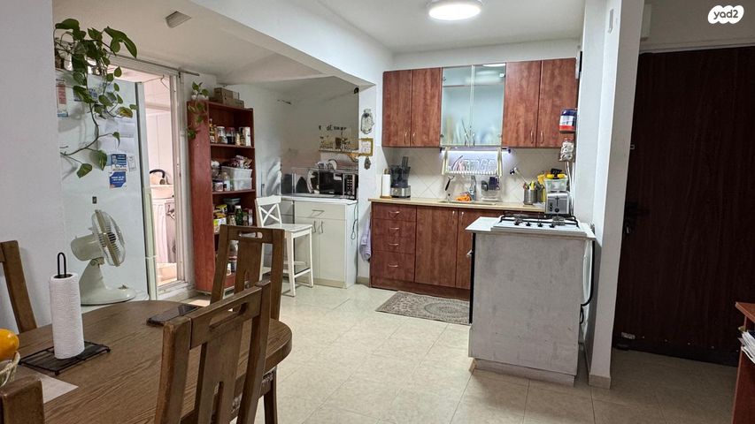 יד התשעה, שביב