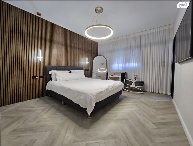 דירה, פרץ ברנשטיין, ברנע, אשקלון