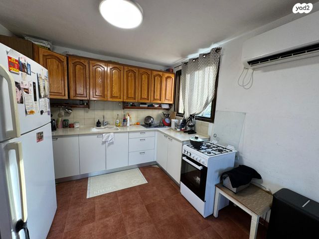 דירה, האיריס, בית שמש