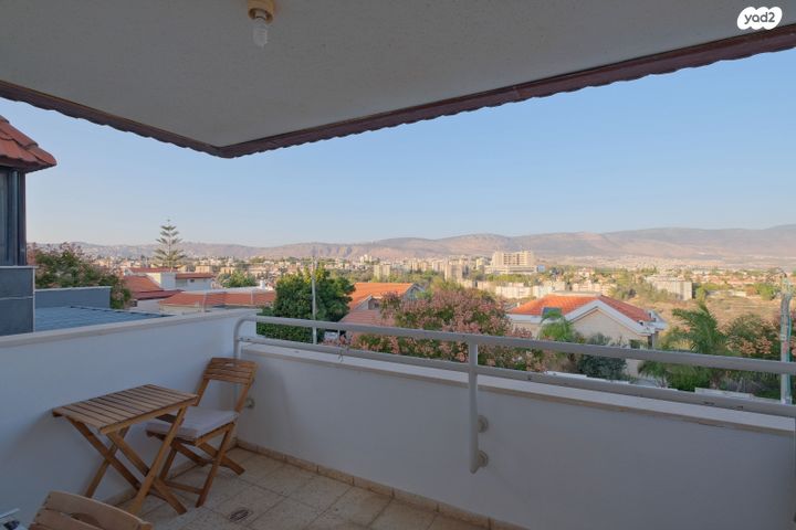 דו משפחתי, נשר, כרמיאל