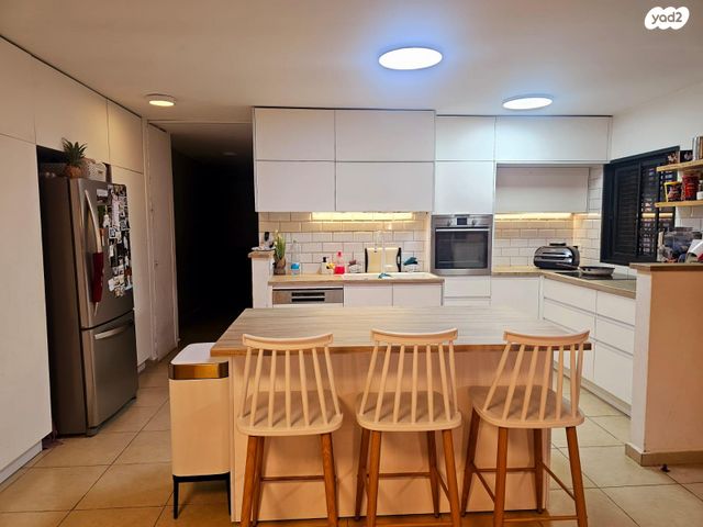 דו משפחתי, נגבה, שערי תקווה, שערי תקווה