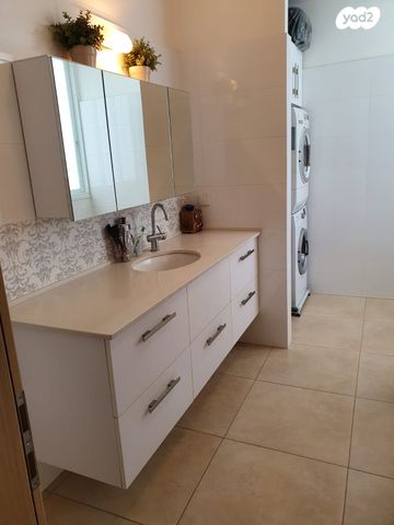 דירה, אחד העם, מרכז, הרצליה