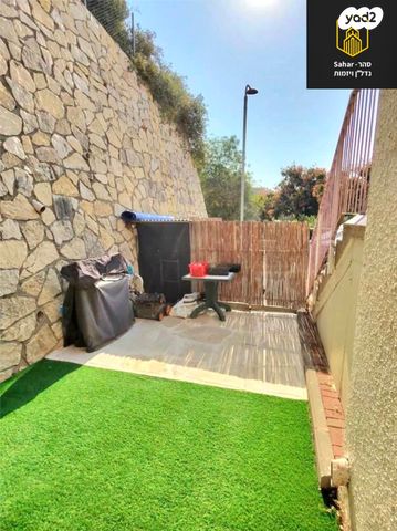 דירת גן, אלפי מנשה