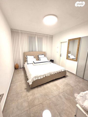 דירה, קרית גיורא, אור יהודה