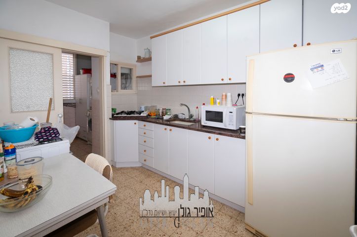 דירה, הרצליה