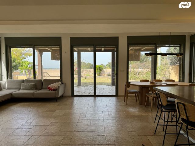 אחיהוד בן שלומי 