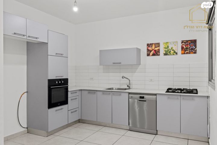 דירה, סעדיה ויוסף בשארי 4, נחלת יהודה, ראשון לציון