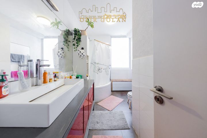 דירה, הרצליה