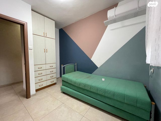 גג/ פנטהאוז, חיים, קרית ביאליק