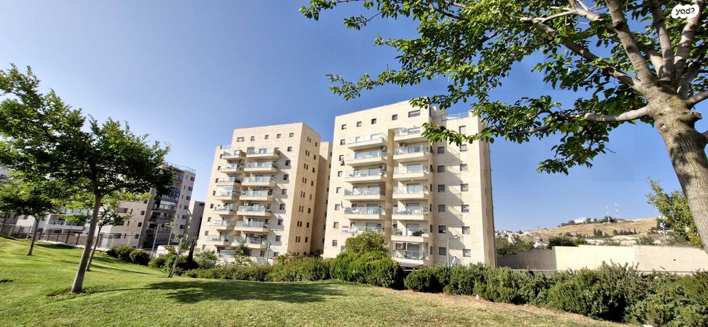 פרופ' יום טוב עסיס 