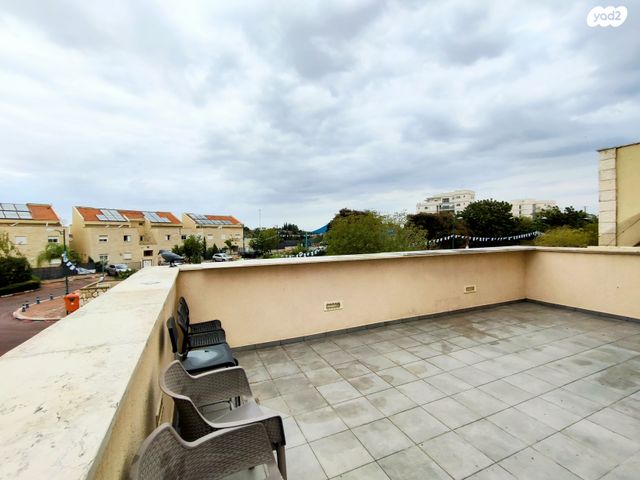 דופלקס, גולן, גבעת טל, אלפי מנשה