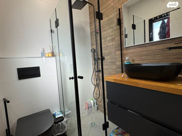 דופלקס, ערבי הנחל, אדמית / יערית, שלומי