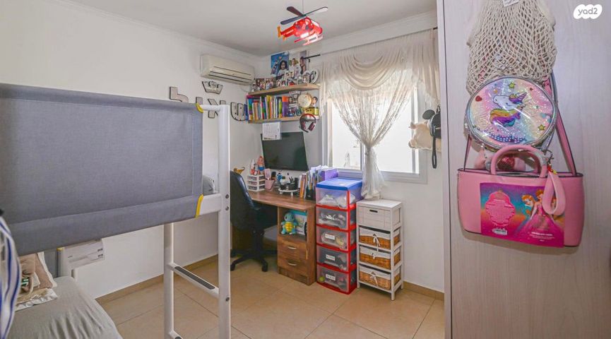 דירה, שדרות דוד המלך, אורות, אור עקיבא