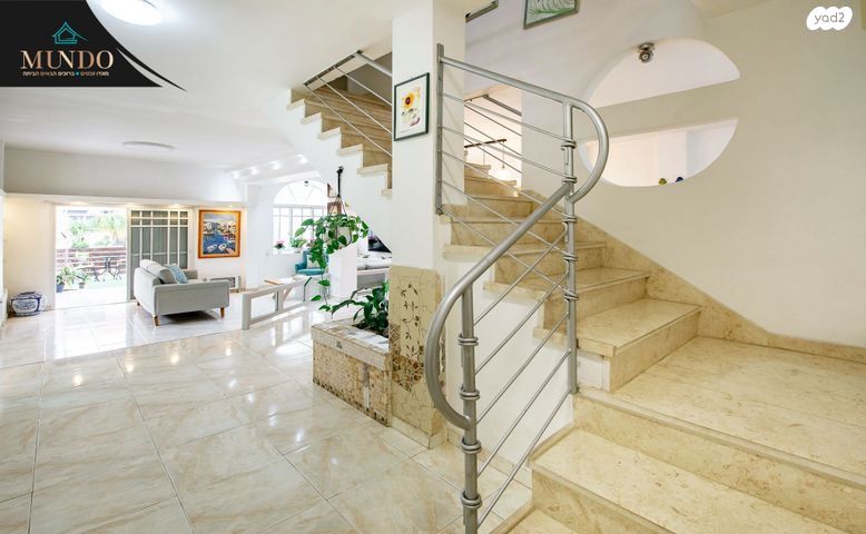 דו משפחתי, הסנונית, באר יעקב