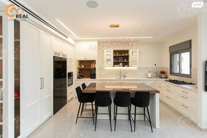 דירת גן, סמולנסקין, אחוזה, חיפה