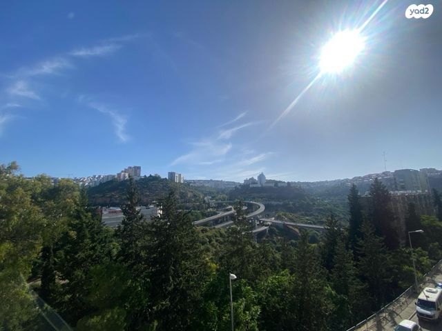 דירה, אבא הלל סילבר, יזרעאליה, חיפה