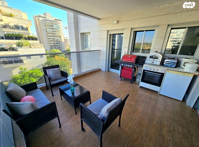 דירה, הדקל 1, קרית השרון, נתניה