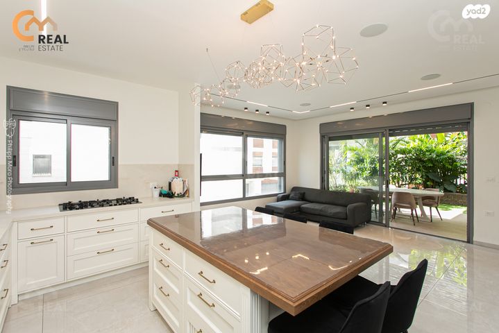 דירת גן, סמולנסקין, אחוזה, חיפה