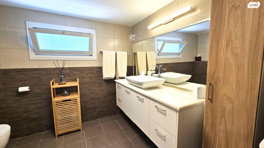 בית פרטי/ קוטג', סביון