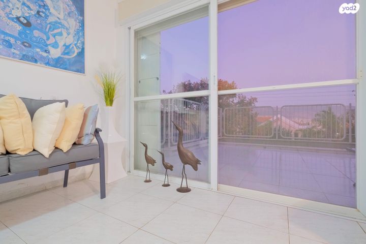 דו משפחתי, נשר, כרמיאל