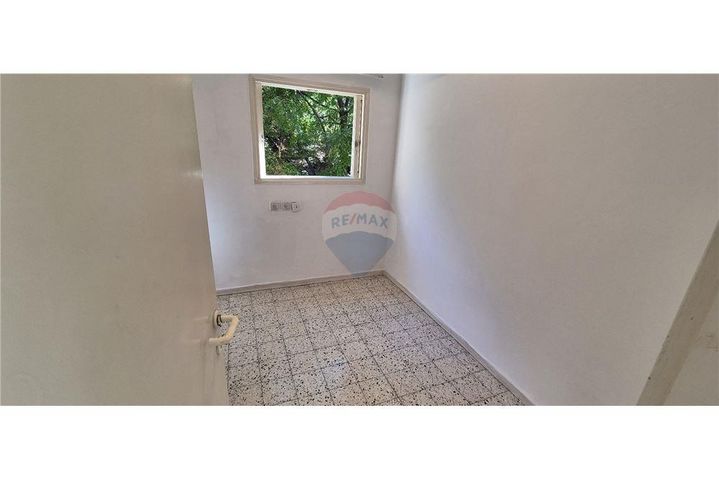 דירה, המעורר 1, בורוכוב, גבעתיים