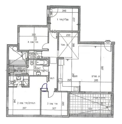 דירה, צור יצחק