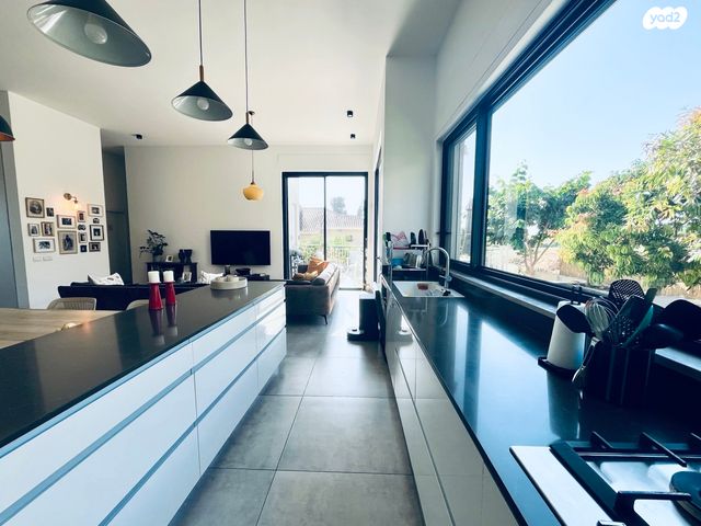 בית פרטי/ קוטג', שכונת ותיקים, אבן יהודה