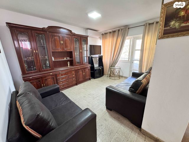 דירה, זאב ז'בוטינסקי, עכו