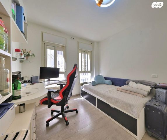 גג/ פנטהאוז, הרבנית חיה מושקא, חיפה