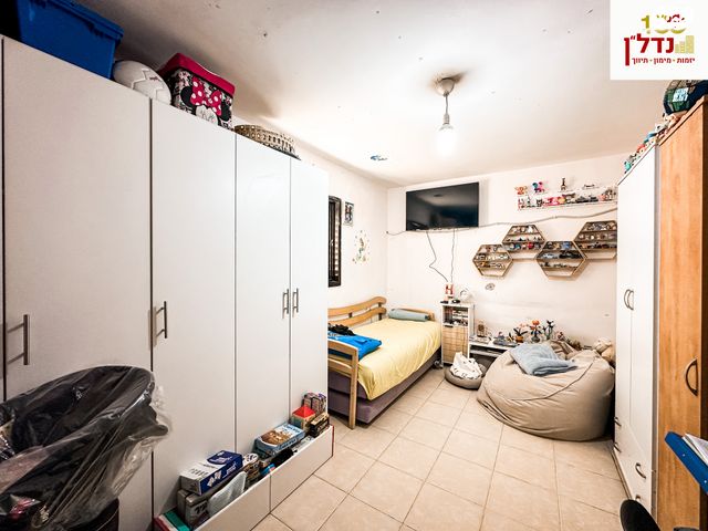 דירה, שדרות אליהו, שאר העיר, מזכרת בתיה