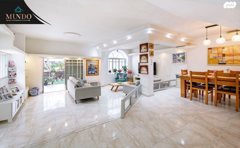 דו משפחתי, הסנונית, באר יעקב