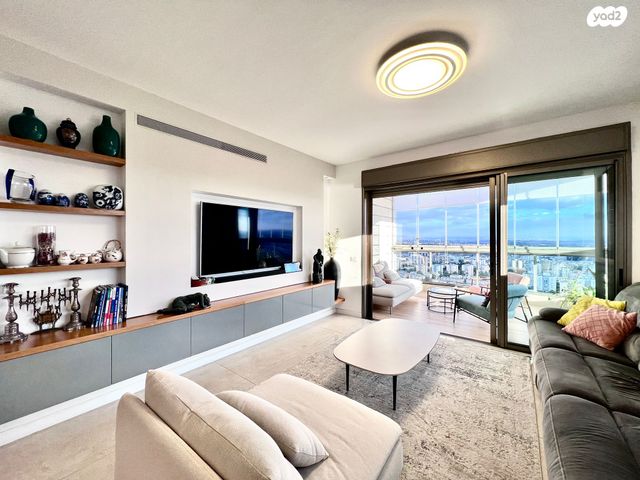 דירה, דווייט דייוויד איזנהאואר 1, אגמים, נתניה