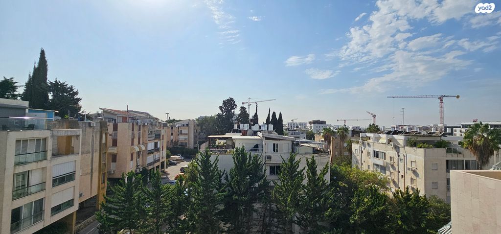 דירה, שדרות ביאליק, רמת השרון