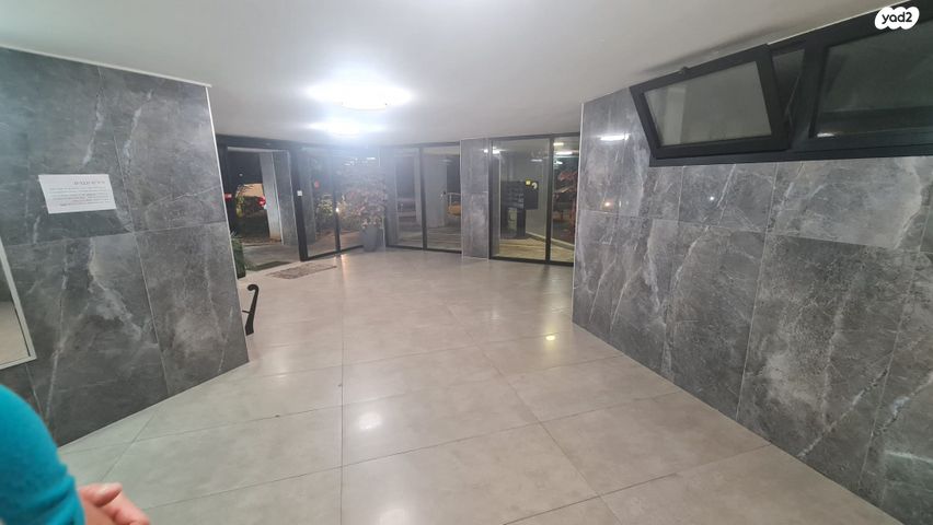 דירה, משה דיין, בן גוריון, חולון