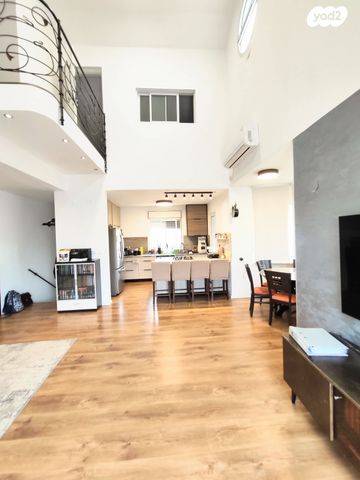 דופלקס, גולן, גבעת טל, אלפי מנשה