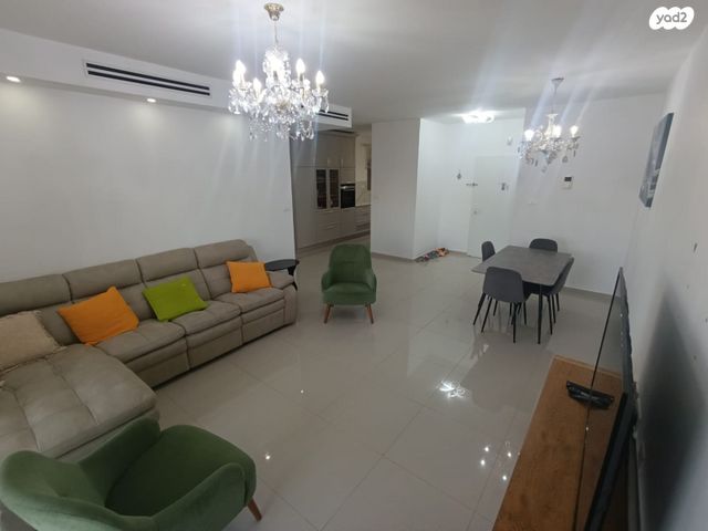 דירה, יונתן פולארד, נאות יצחק רבין, שדרות