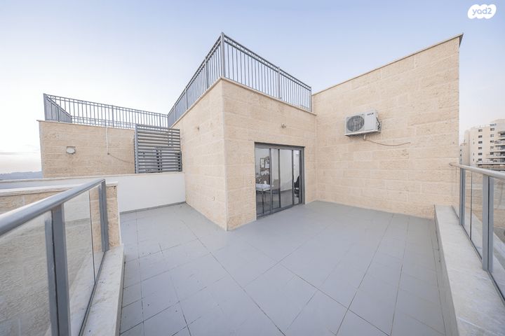 גג/ פנטהאוז, תלמוד בבלי, בית שמש