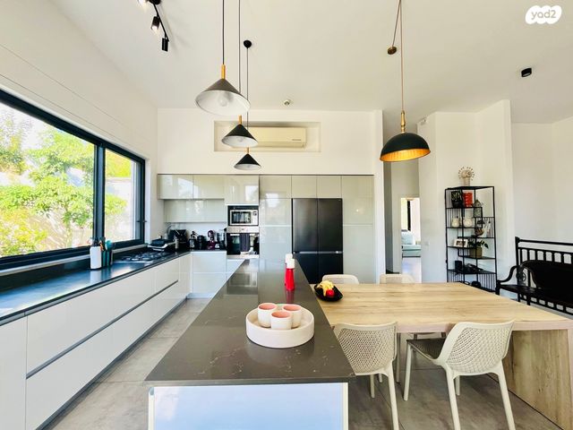 בית פרטי/ קוטג', שכונת ותיקים, אבן יהודה