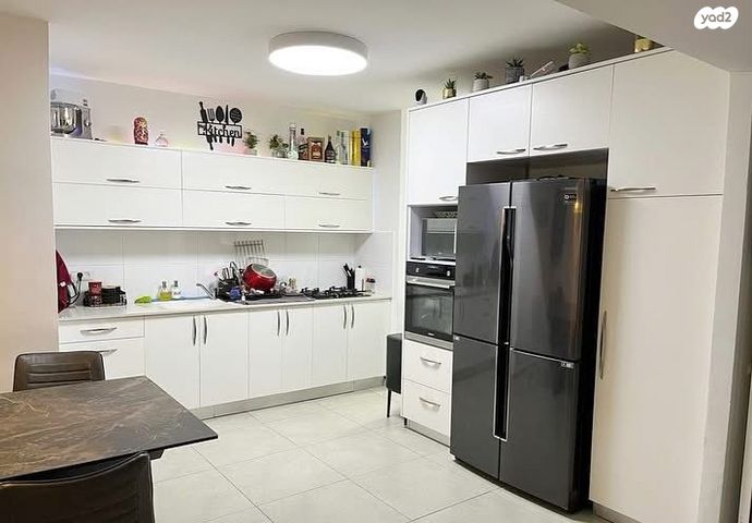 דירה, שבט יהודה 4, אחיסמך, לוד