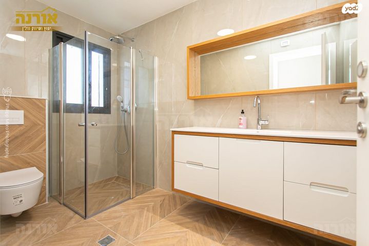 גג/ פנטהאוז, בנימין ד'ישראלי, אחוזה, חיפה