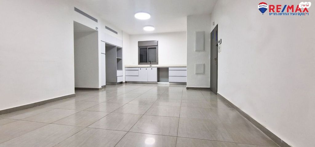 דירה, אודם, חריש