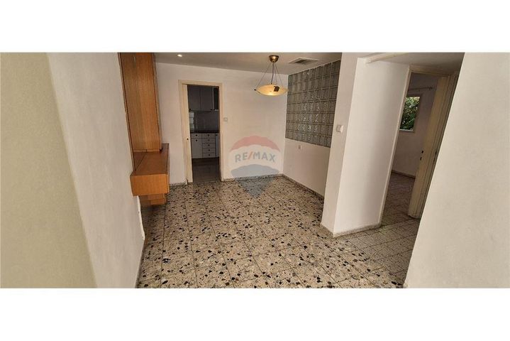 דירה, המעורר 1, בורוכוב, גבעתיים