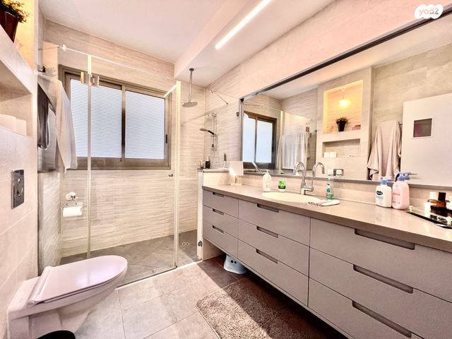 דירה, דווייט דייוויד איזנהאואר 1, אגמים, נתניה