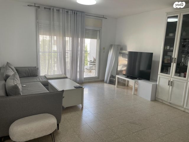 דירה, אברהם ישראל פרשני 6, היובל, שרונה, רחובות