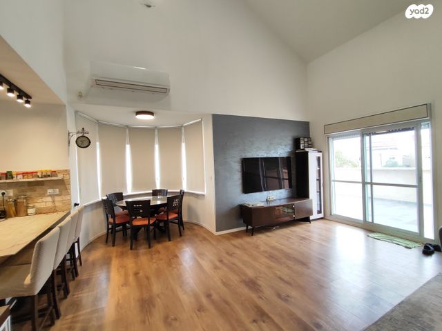 דופלקס, גולן, גבעת טל, אלפי מנשה