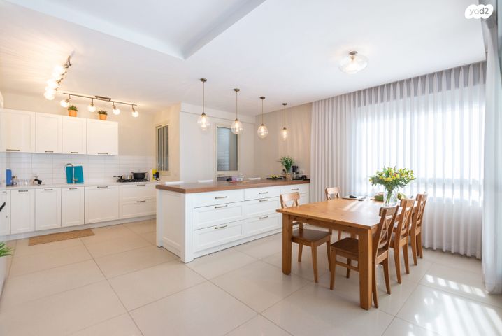 גג/ פנטהאוז, יפה ירקוני, פסגות אפק, ראש העין