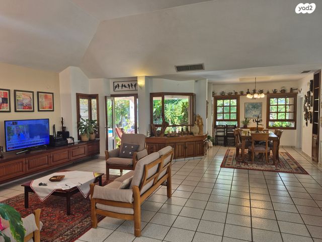 בית פרטי/ קוטג', יבנה