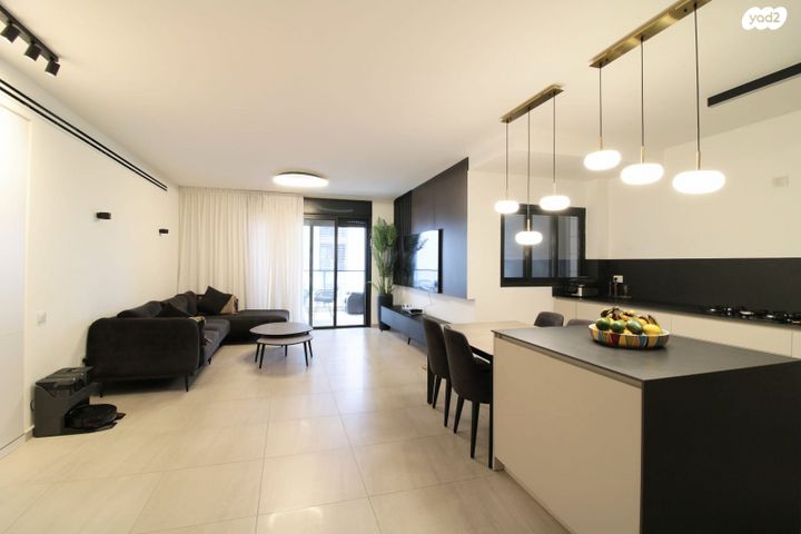 דירה, יצחק נבון, מורשת, מודיעין מכבים רעות