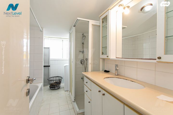 דופלקס, מנחם בייליס, כרמליה, חיפה