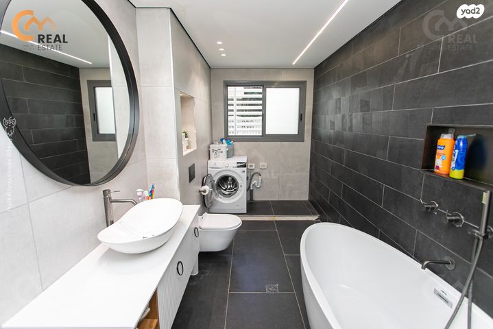 דירת גן, סמולנסקין, אחוזה, חיפה